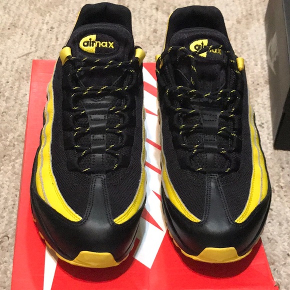 Air max 95 . Worn oncelooks brand new - Picture 2 of 7